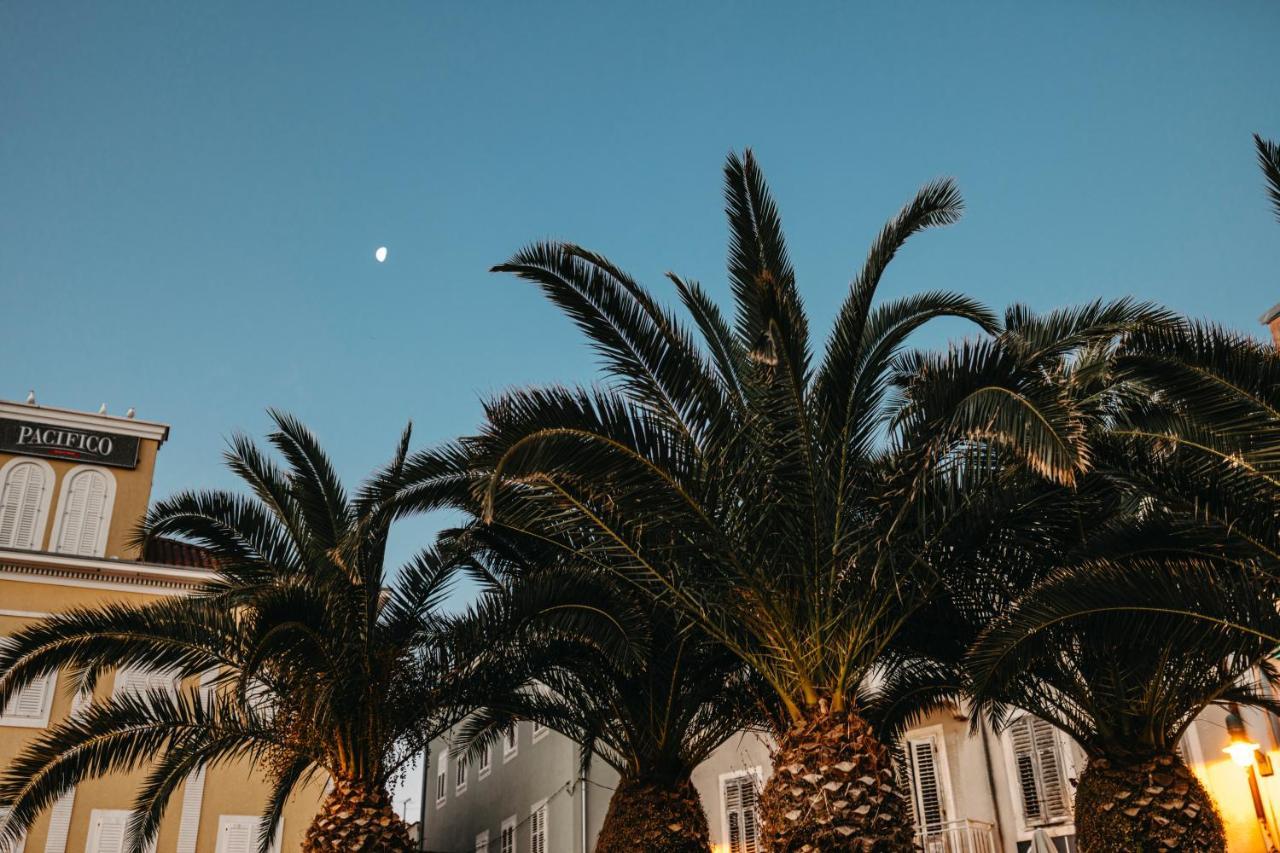 Hotel Apoksiomen Mali Lošinj Buitenkant foto