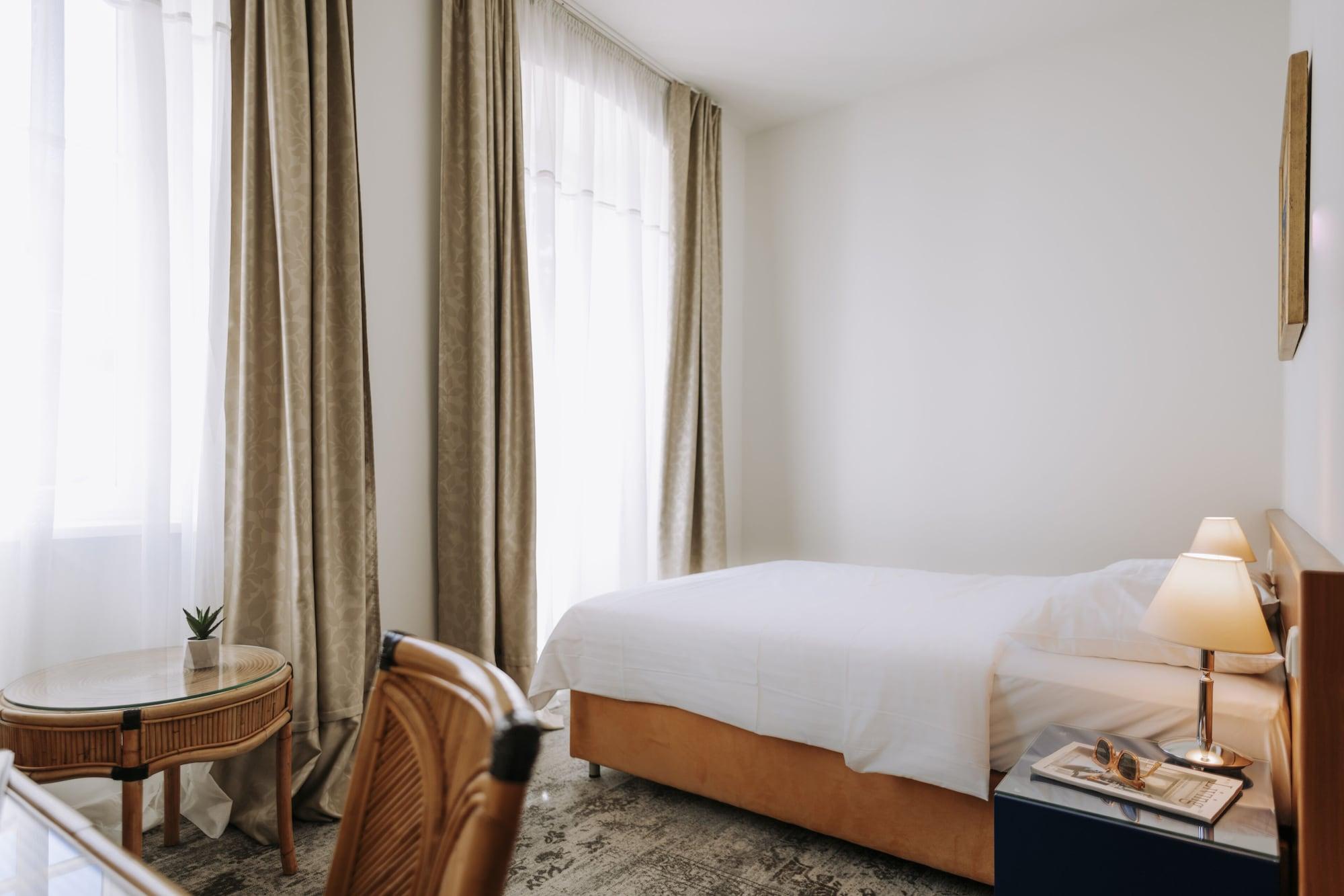 Hotel Apoksiomen Mali Lošinj Buitenkant foto
