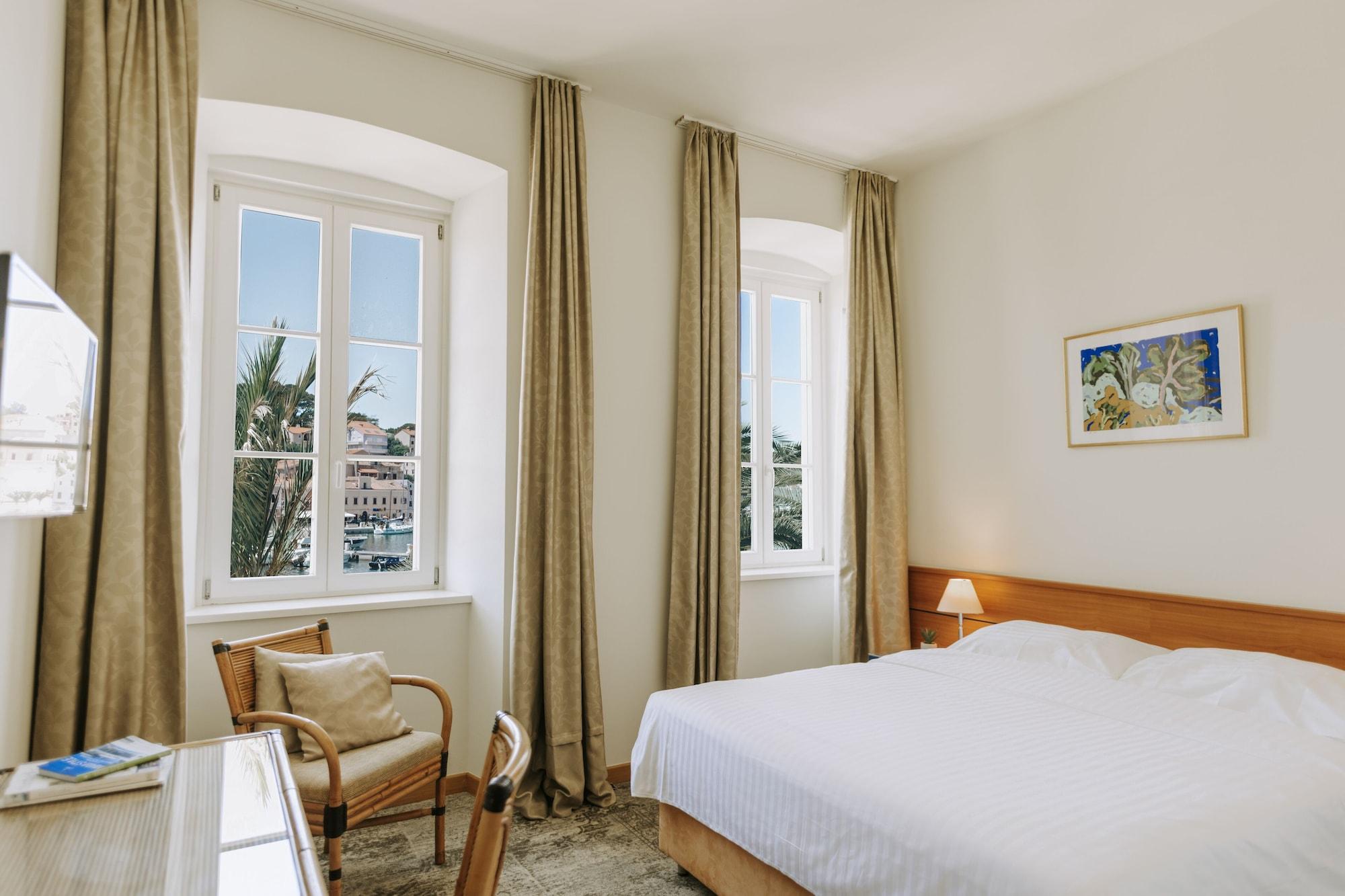 Hotel Apoksiomen Mali Lošinj Buitenkant foto