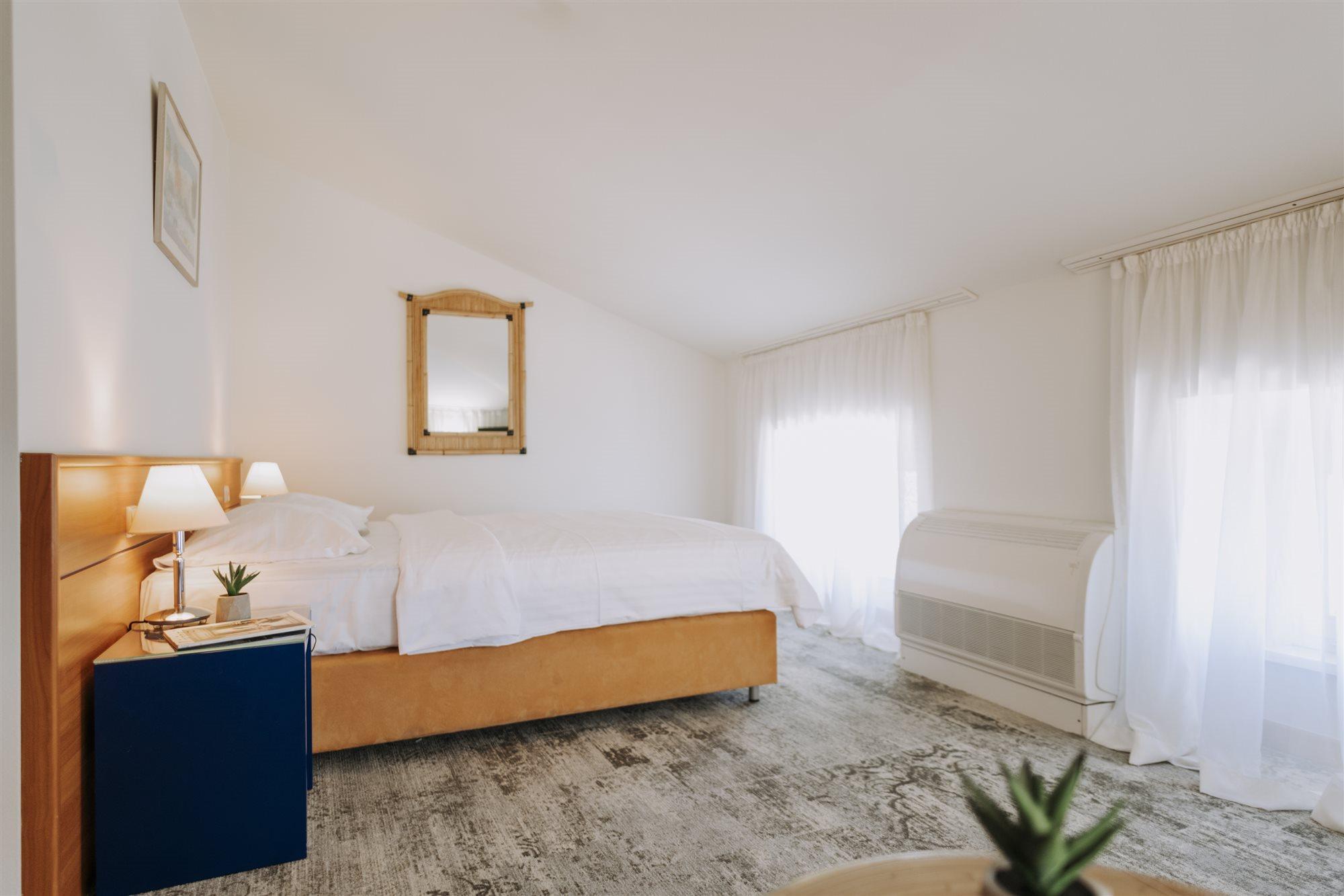 Hotel Apoksiomen Mali Lošinj Buitenkant foto