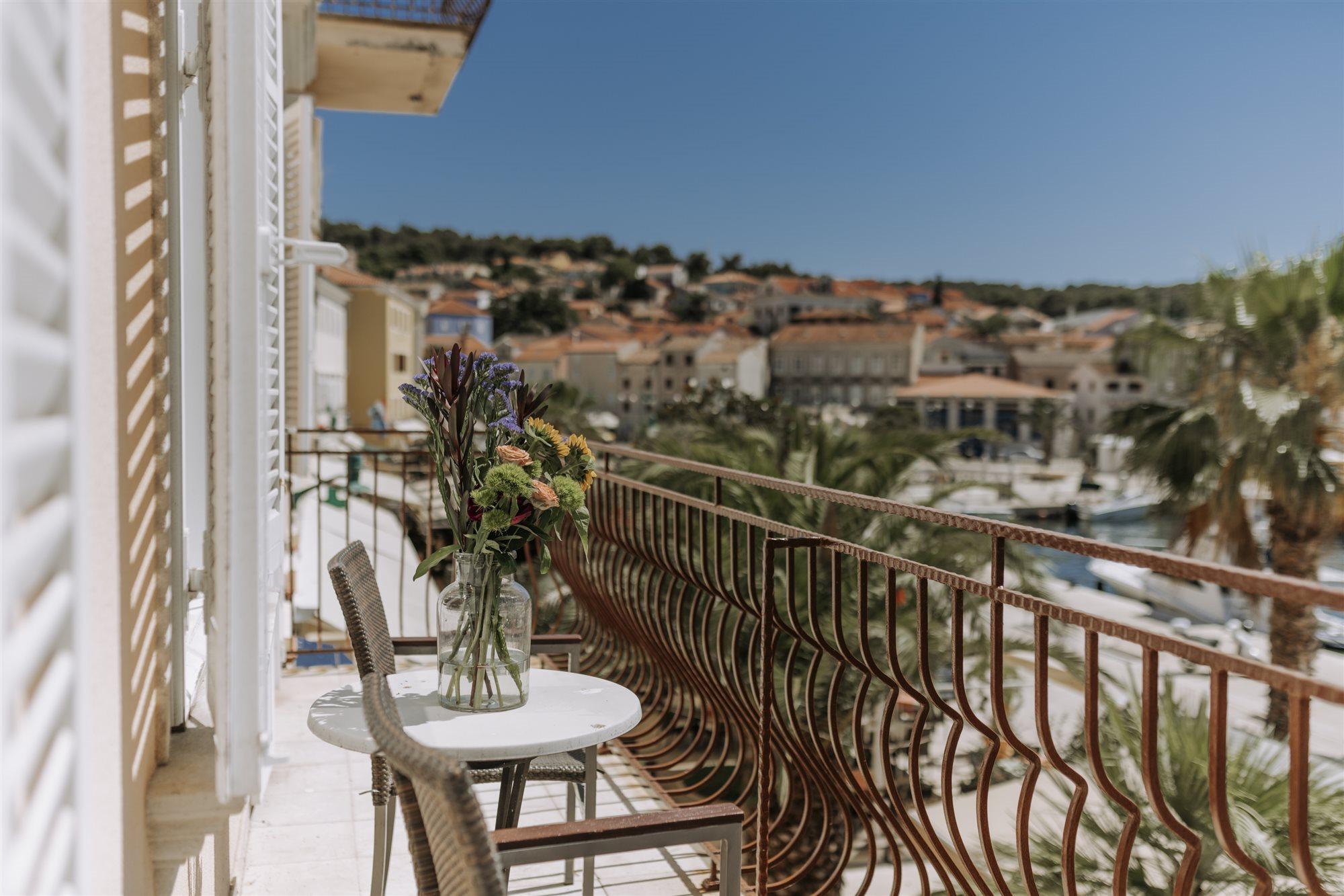 Hotel Apoksiomen Mali Lošinj Buitenkant foto