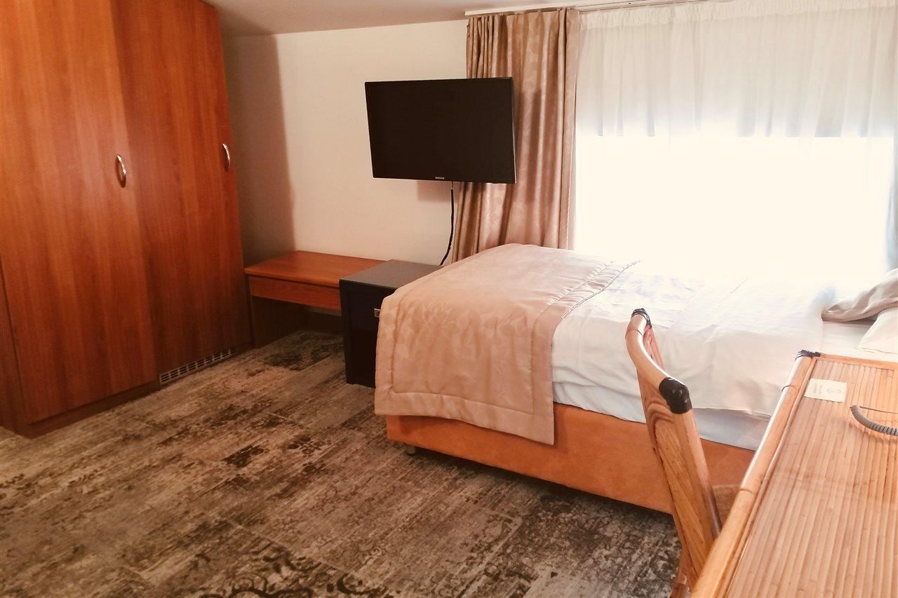 Hotel Apoksiomen Mali Lošinj Buitenkant foto